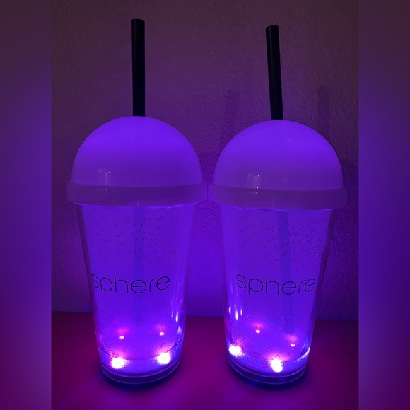 Sphere💜 LED 💙Light-Up 💚Tumblers 🤍with ❤️Straws ! - Picture 1 of 6